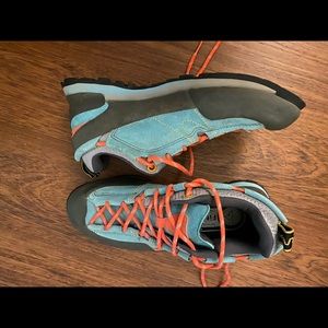 La Sportiva Boulder X size 8.5 (EU 40)
